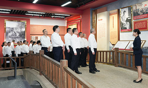 “赓续红色血脉 践行实干担任” <br>参观叶剑英留想馆与故居
